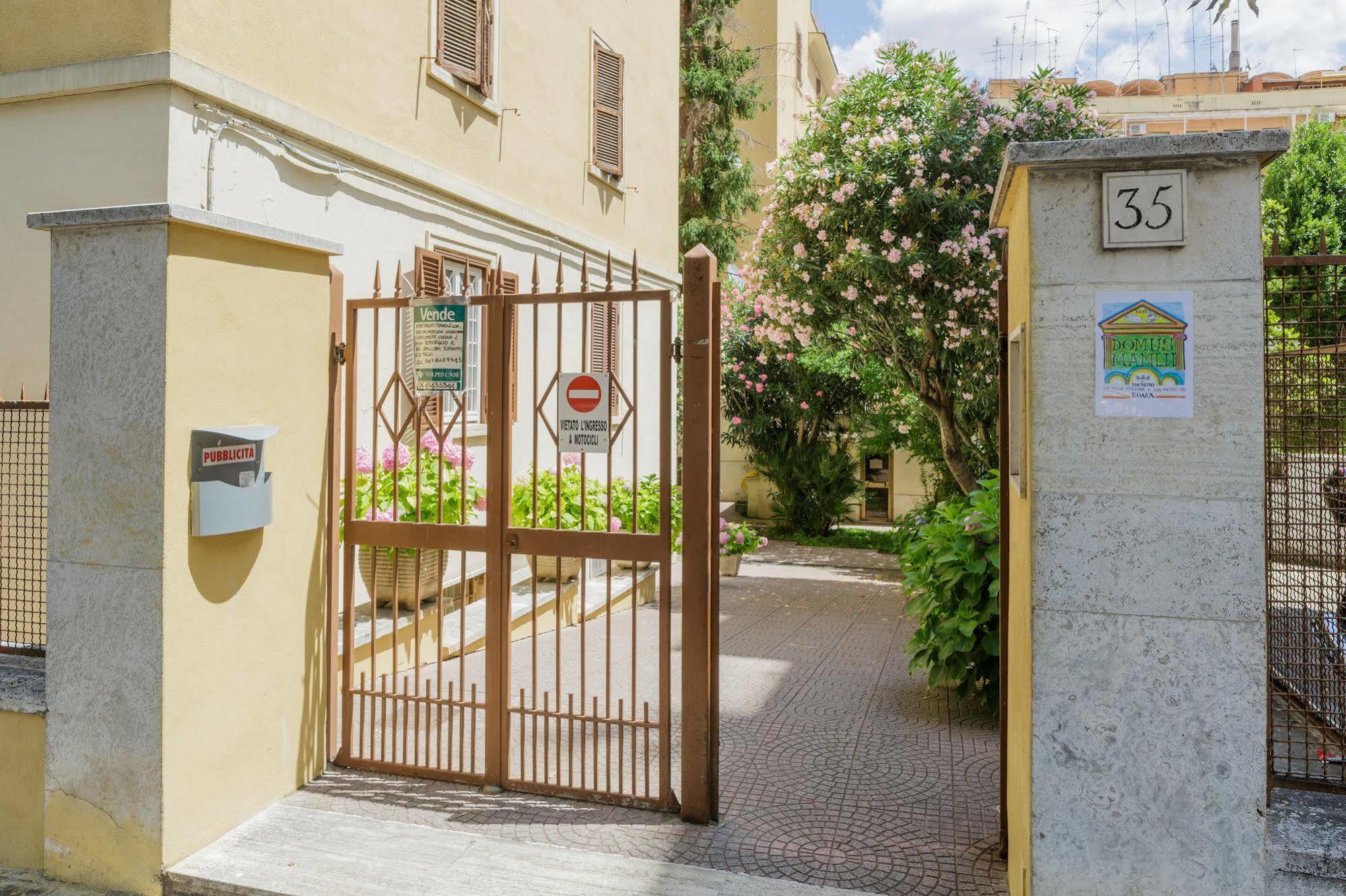 روما Domus Manlii B&B المظهر الخارجي الصورة